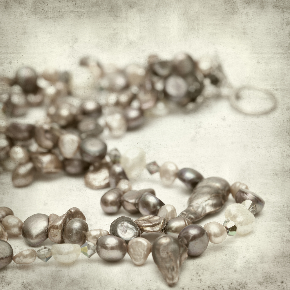 freshwater pearl necklace