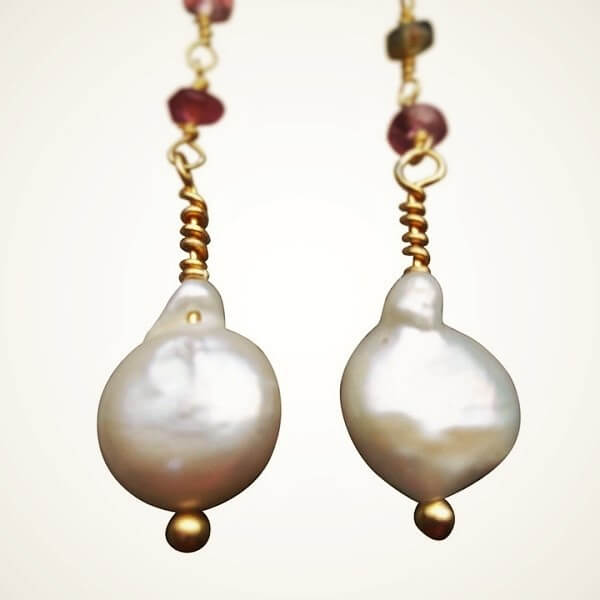 egg pearl earrings