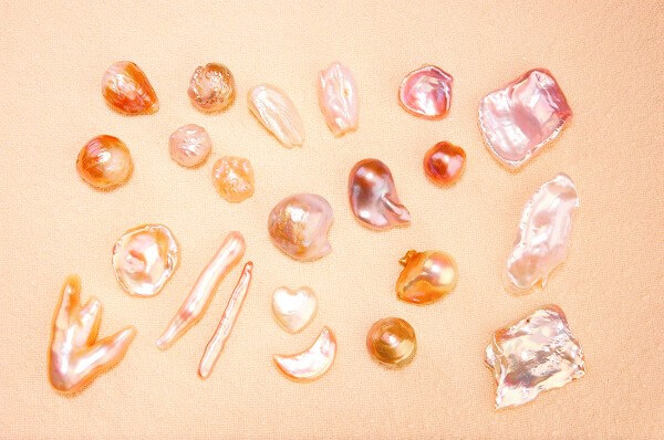 freshwater baroque pearls