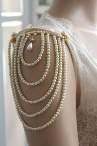 pearl shoulder accessory
