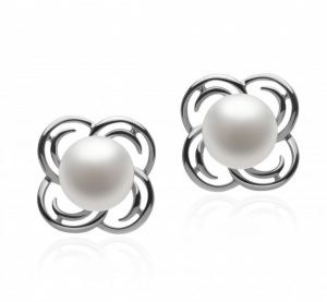 pearl earrings