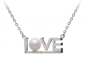 love pearl necklace gift