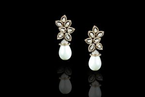shape of cultured pearls