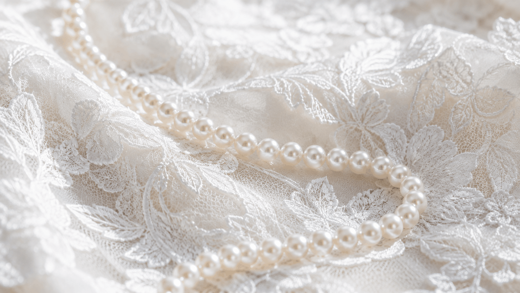 01. Why Pearl Jewelry for Brides Has Never Gone Out of Style