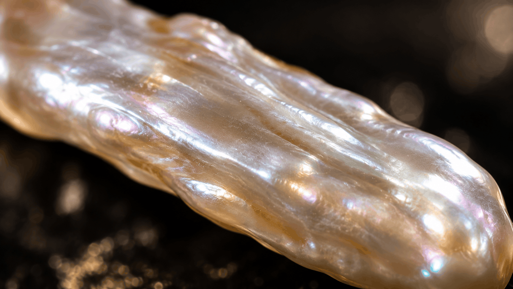 01. What Makes a Biwa Pearl Pendant So Distinctive