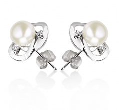 7-8mm AA Quality Freshwater Cultured Pearl Earring Pair in Katie Heart White