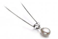 9-10mm AA Quality Freshwater Cultured Pearl Pendant in Sally White