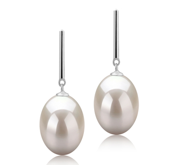 9-10mm AAA Quality Freshwater Cultured Pearl Earring Pair in Melinda White 9-10mm AAA Quality Freshwater Cultured Pearl Earring Pair in Melinda White