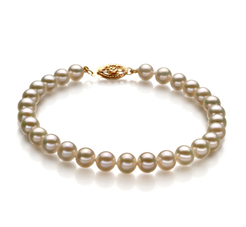 5.5-6mm AAA Quality Freshwater Cultured Pearl Bracelet in White 5.5-6mm AAA Quality Freshwater Cultured Pearl Bracelet in White